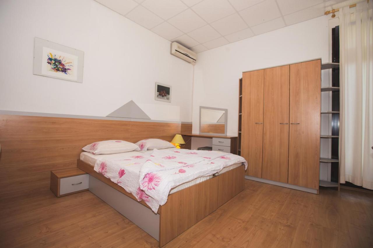 Apartmani Nada & Darko, Kampor, Rab, Hrvatska Екстериор снимка