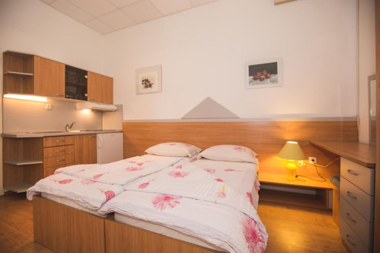 Apartmani Nada & Darko, Kampor, Rab, Hrvatska Екстериор снимка